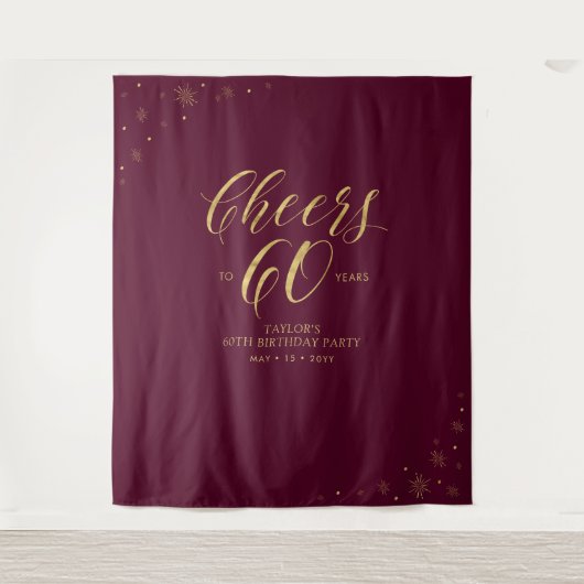 Proost op 60 jaar | Gouden & Rode Verjaardagsfeest Wandkleed (Voorkant)
