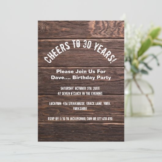 Proost op de uitnodiging voor het rustieke land va (Staand voorkant)