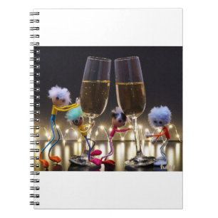 Proostende Fubby's die wat te vieren hebben. Notitieboek