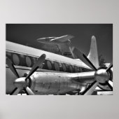 Props en mails in zwart-wit poster (Voorkant)