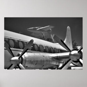 Props en mails in zwart-wit poster