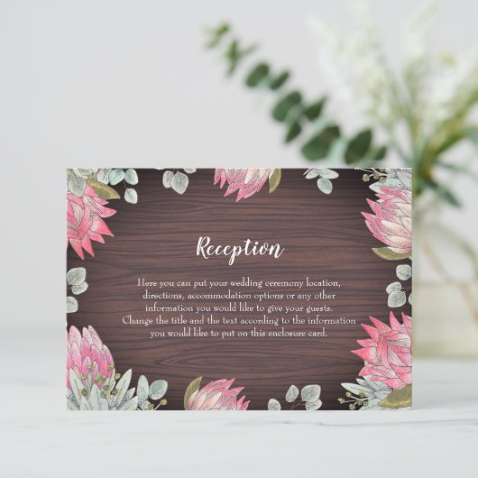 Protea Eucalyptus gebladerte hout rustieke bruilof Informatiekaartje (Staand voorkant)