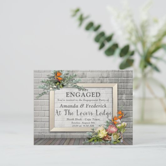 Protea - Strelitzia Flower Arrangement Verloving Uitnodiging Briefkaart (Staand voorkant)