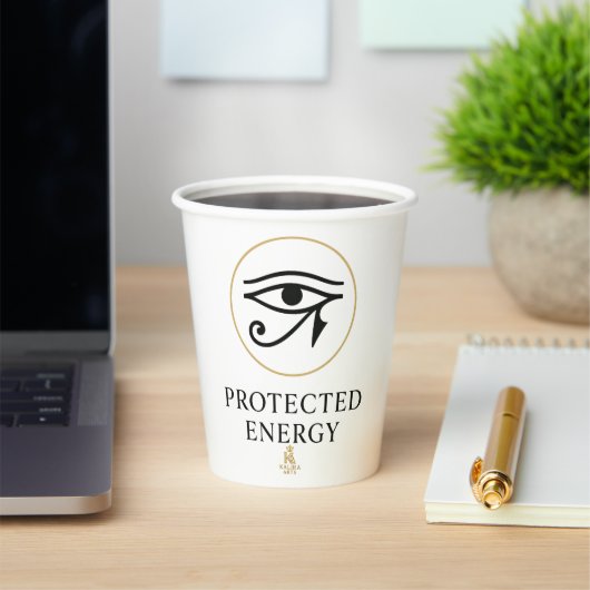 Protected Energy – Minimal Eye of Horus Symbol | Papieren Bekers (Insitu)