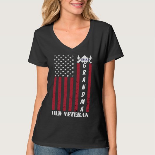 Proud Air Force Grandma Custom Grandma Old Veteran T-shirt (Voorkant)