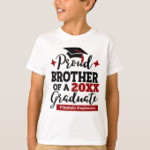 Proud Brother 2023 afstuderen zwarte rode pet naam T-shirt (Voorkant)