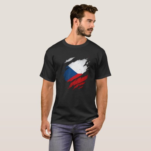 Proud Czech Torn Ripped Czech Republic Flag T-shirt (Voorkant volledig)