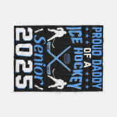 Proud Daddy Of A Ice Hockey Senior 2025 Graduation Fleece Deken (Voorkant (Horizontaal))