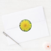 Proud Dandelion Flower Ronde Sticker (Envelop)