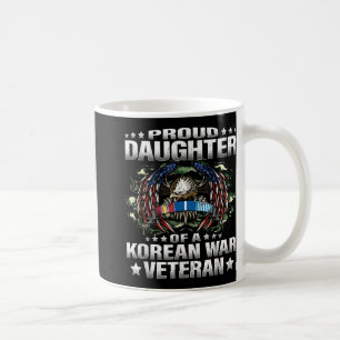 Proud-dochter van een militair veteraan uit de Kor Koffiemok