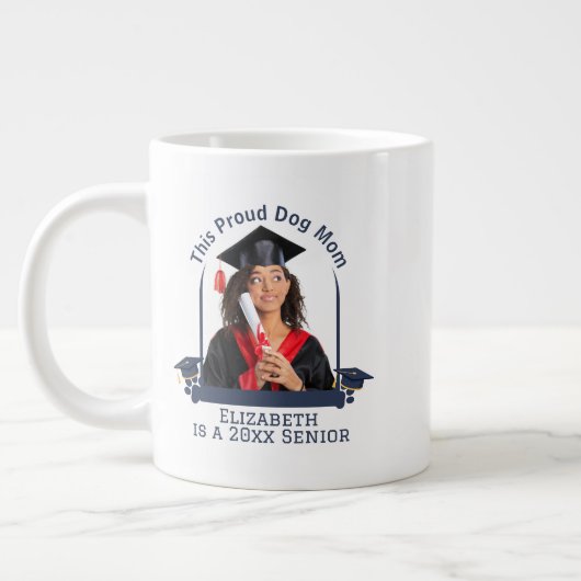 Proud Dog Mum is een Senior - Custom Afstuderen Grote Koffiekop (Links)