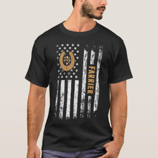 Proud Farrier Miracle Job Titel Amerikaanse vlag T-shirt