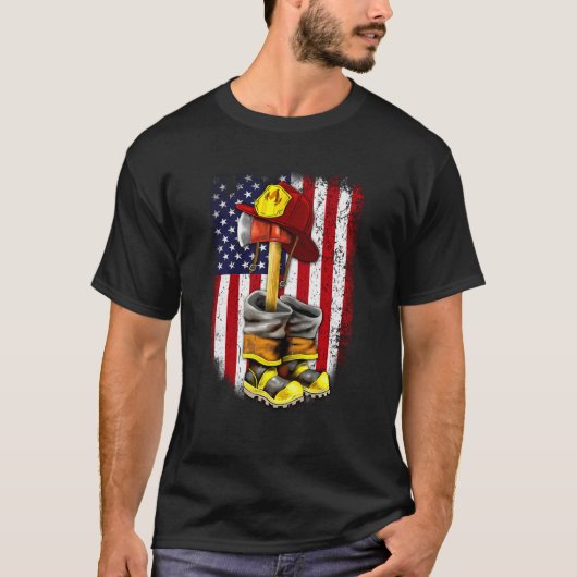 Proud Firefighter American Flag Fireman Ax Boots T-shirt (Voorkant)