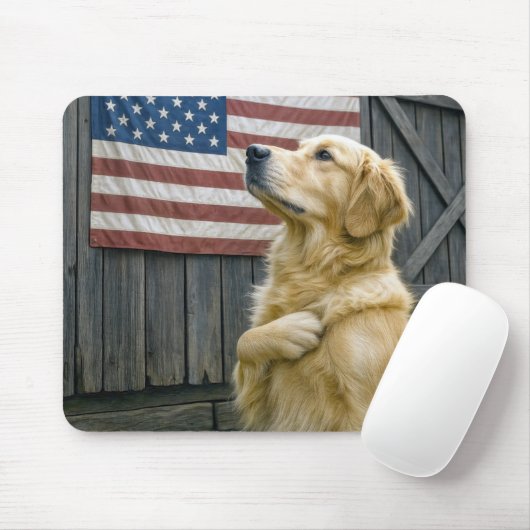 Proud Golden Retriever With American Flag Muismat (Met muis)