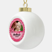 Proud Grandma Monogram M New Baby Girl Keramische Bal Ornament (Rechts)