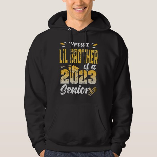 Proud Lil Brother van klasse 2023 Afstuderen Seni Hoodie (Voorkant)