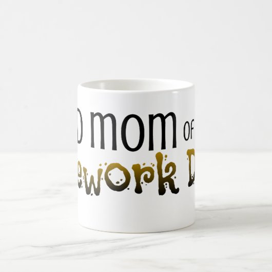 Proud mama mok (Center)