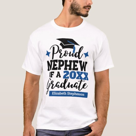 Proud nephew 2022 afstuderen zwarte blauwe tasseln t-shirt (Voorkant)