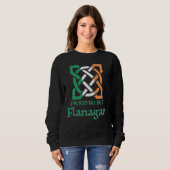 Proud om een Flanagan Celtic Knot St Patrick's Da  Trui (Voorkant volledig)