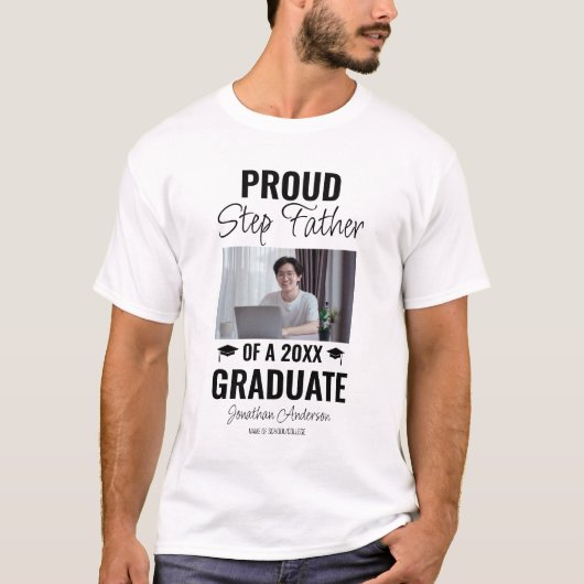 Proud Step Vader of a 2023 University Afstuderen T-shirt (Voorkant)