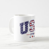 Proud USA 1776 Mok met vlag - Funny Novelty Gift (Voorkant links)
