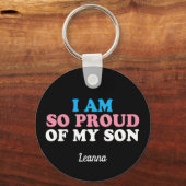 Proud van mijn Transgender Son Ma Pap Monogram Sleutelhanger (Achterkant)