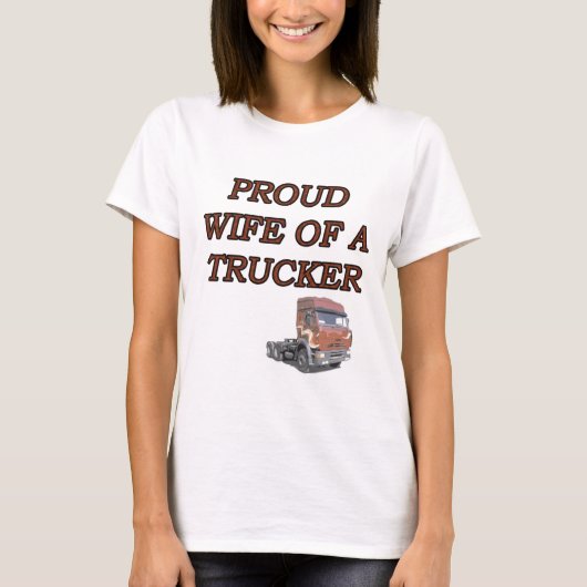PROUD WIFE TRUCKER T-SHIRT (Voorkant)