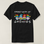 Proud With My Gnomies Heart Rainbow LGBT Gay Lesbi T-shirt (Design voorkant)