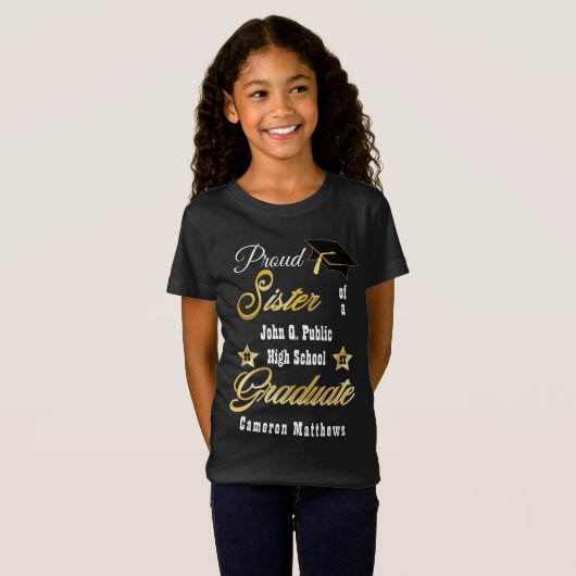 Proud zuster van Afstuderen naam | Afstuderen scho T-shirt (Voorkant volledig)