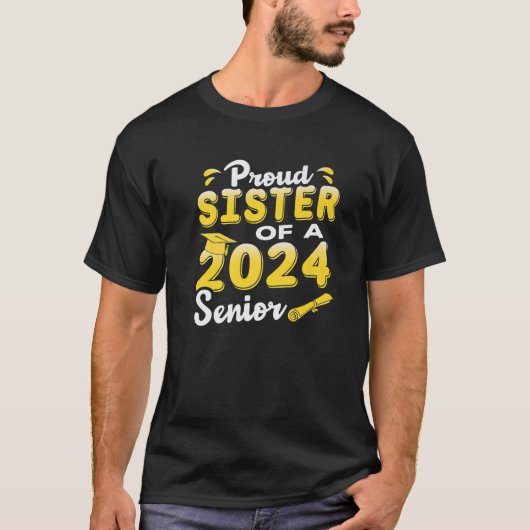 Proud zuster van een Afstuderen van 2024 met hoge  T-shirt (Voorkant)