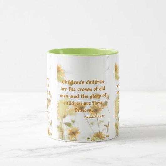 Proverbs 17:6 KJV Bijbelscripts Pic Two-Tone Mok (Midden)