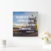 Proverbs 18:10 Bijbelverse-vierkante wandklok (Huis)