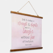 Proverbs 31:25 Bijbelwandtapijten Hangend Wandkleed (Gebogen)