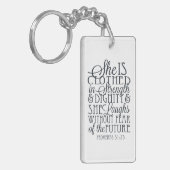 Proverbs 31 Gifts - Gedetailleerd in kracht en waa Sleutelhanger (Voorkant Links)