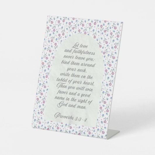 Proverbs 3:3–4 Floral Scripture  Reclamebord Met Voetstuk (Voorkant)