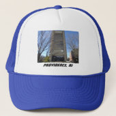 Providence, RI - Brutalist Architecture Trucker Pet (Voorkant)