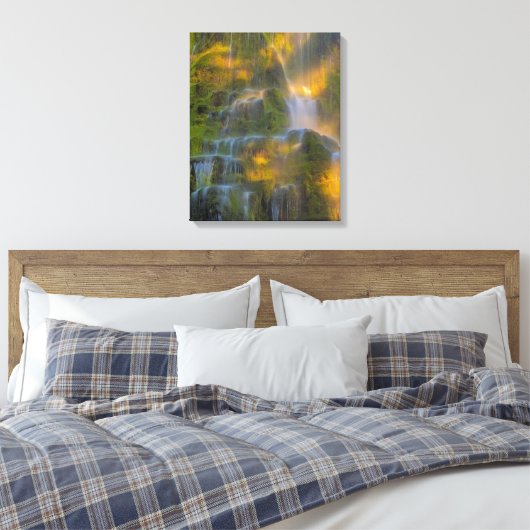 Proxy Herfsten Drie zussen Wilderness Oregon Canvas Afdruk (Insitu (Slaapkamer))