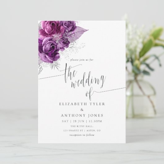 Pruim- en marineblauwe bloemige waterverf trouwuit kaart (Staand voorkant)