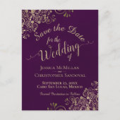 Pruim & Goud Chique Kalligrafie Bruiloft Save the Aankondigingskaart (Voorkant)