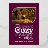 Pruim & Zilver Sfeervolle Retro Kerst Foto Folie Feestdagenkaart (Voorkant)