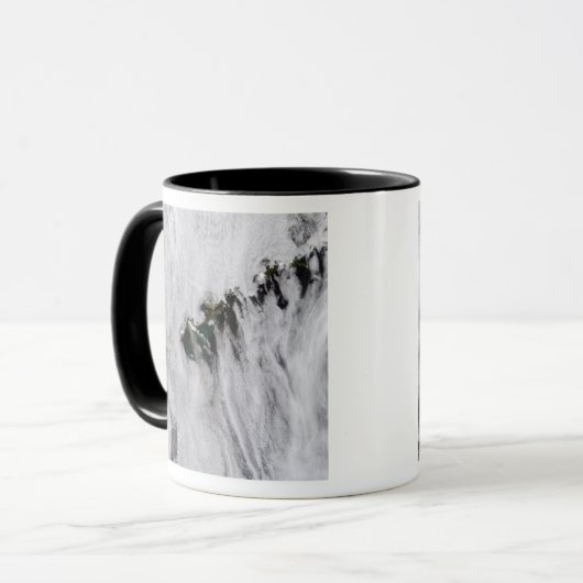 Pruimen uit Okmok Volcano, Aleutiaanse eilanden Mok (Voorkant links)