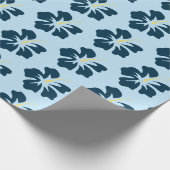 Pruisblauw op Bleek blauw Hibiscus Cadeaupapier (Hoek)
