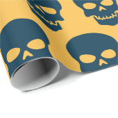 Pruisblauw op gele schedels cadeaupapier (Rol Hoek)