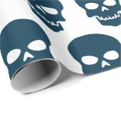 Pruisblauw op witte schedels cadeaupapier (Rol Hoek)