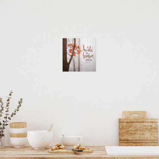 Psalm 147:3 Hij heelt de gebroken Hearted Poster (Keuken)