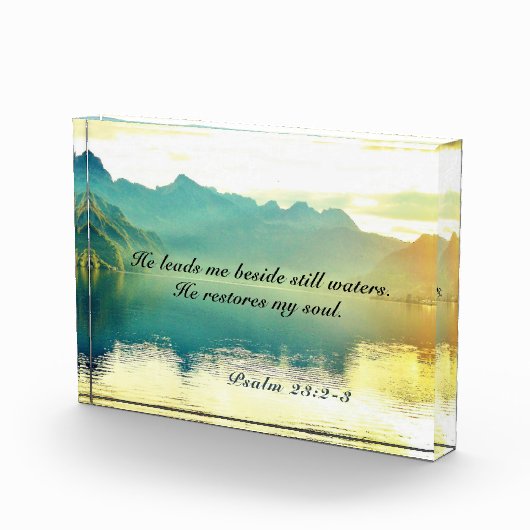 Psalm 23 2-3 Hij leidt me naast stilstaande watere Fotoblokken (Rechts)