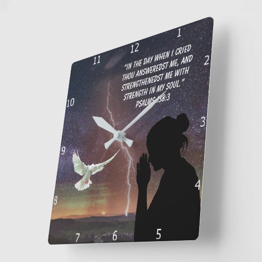 Psalms 138:3    vierkante klok (Hoek)