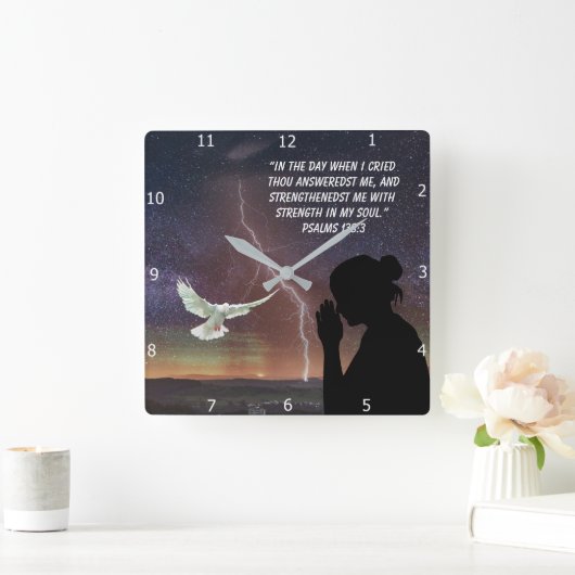 Psalms 138:3    vierkante klok (Huis)