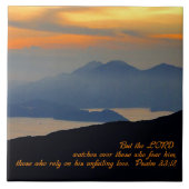 Psalms 33:18 Inspirerend Tegeltje (Voorkant)