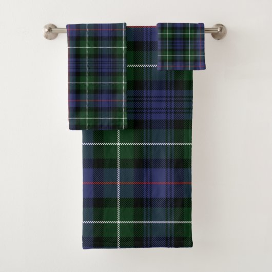 Pset Clan MacKenzie Green Paars Check Tartan Bad Handdoek (Insitu)